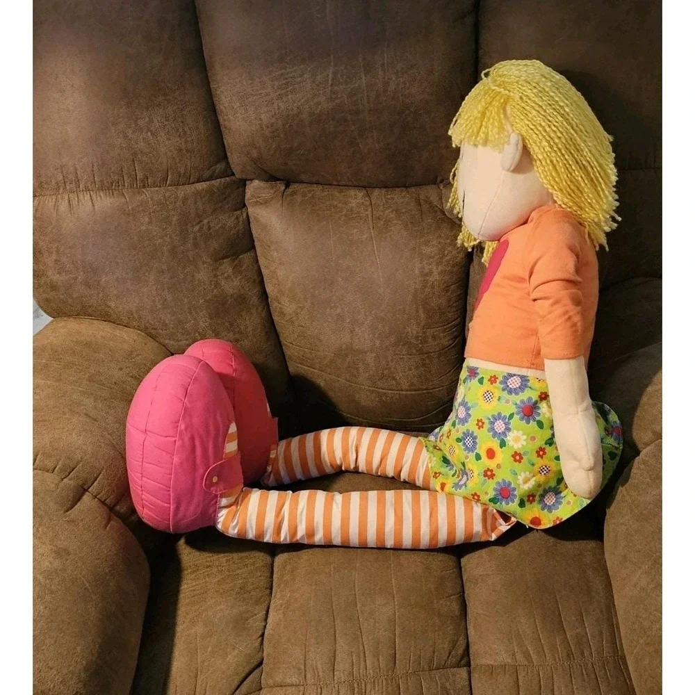 Vintage 2000 Groovy Girl 46in Supersize Rag Doll Yellow Yarn Hair Manhattan Toy